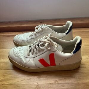 Veja V-10 Women’s 10